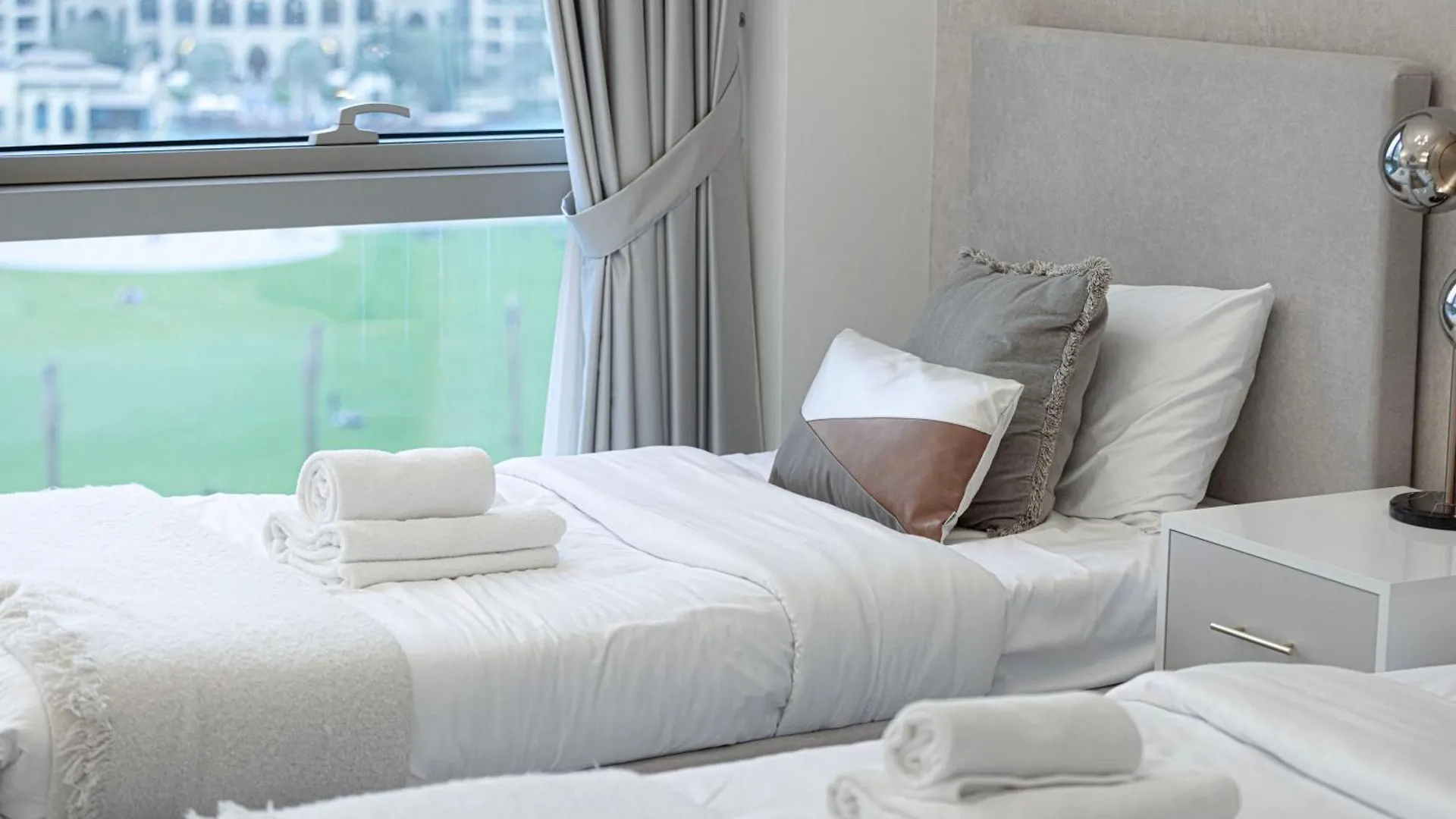 Apartment Luxury Burj And Fountain View 5 Min To Dubai Mall United Arab Emirates