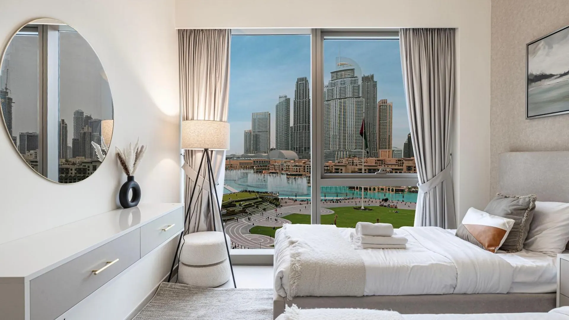 Luxury Burj And Fountain View 5 Min To Dubai Mall