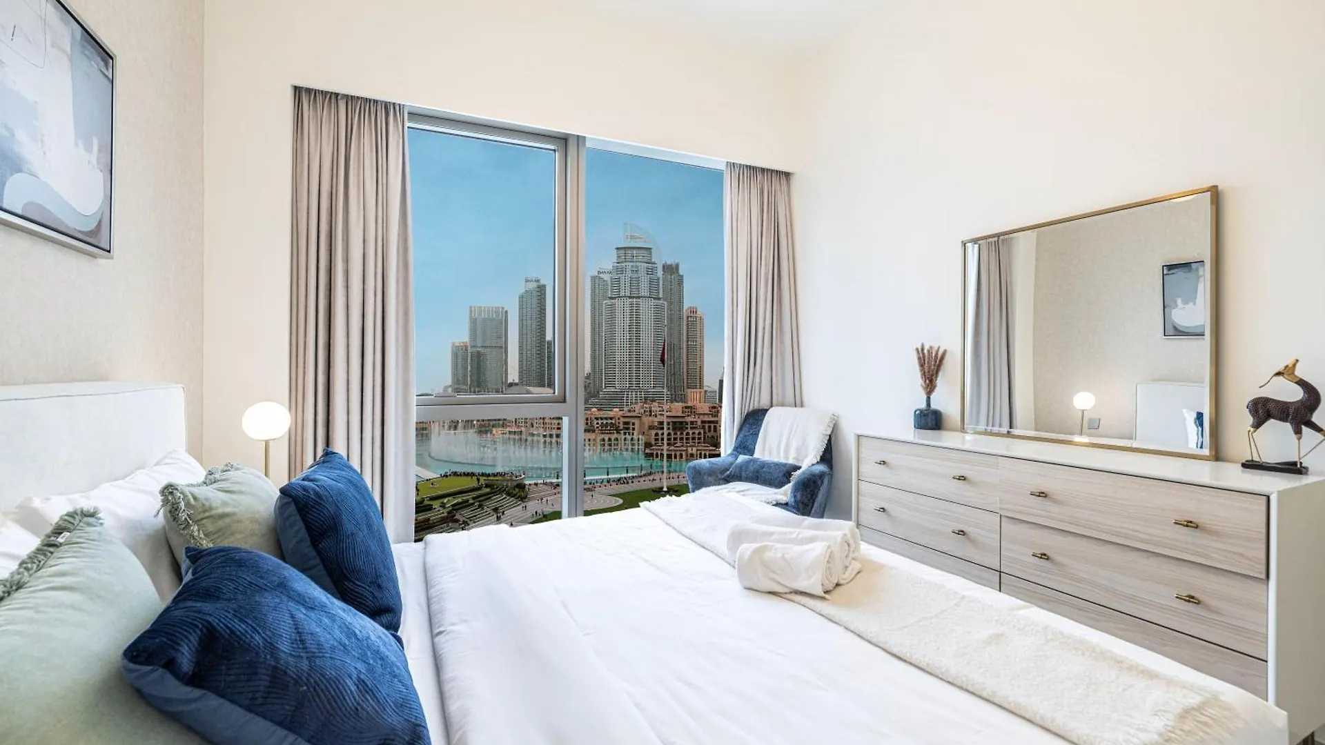 Luxury Burj And Fountain View 5 Min To Dubai Mall United Arab Emirates