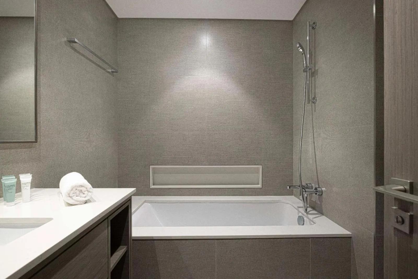 Apartment Luxury Burj And Fountain View 5 Min To Dubai Mall